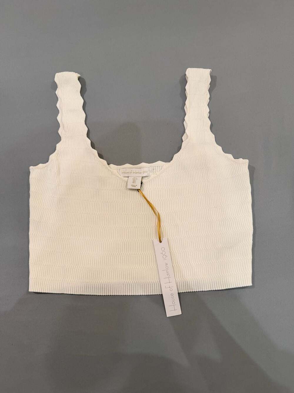 House of Harlow 1960 White Ribbed Scalloped Tank Top Size L Festival - Picture 2 of 7